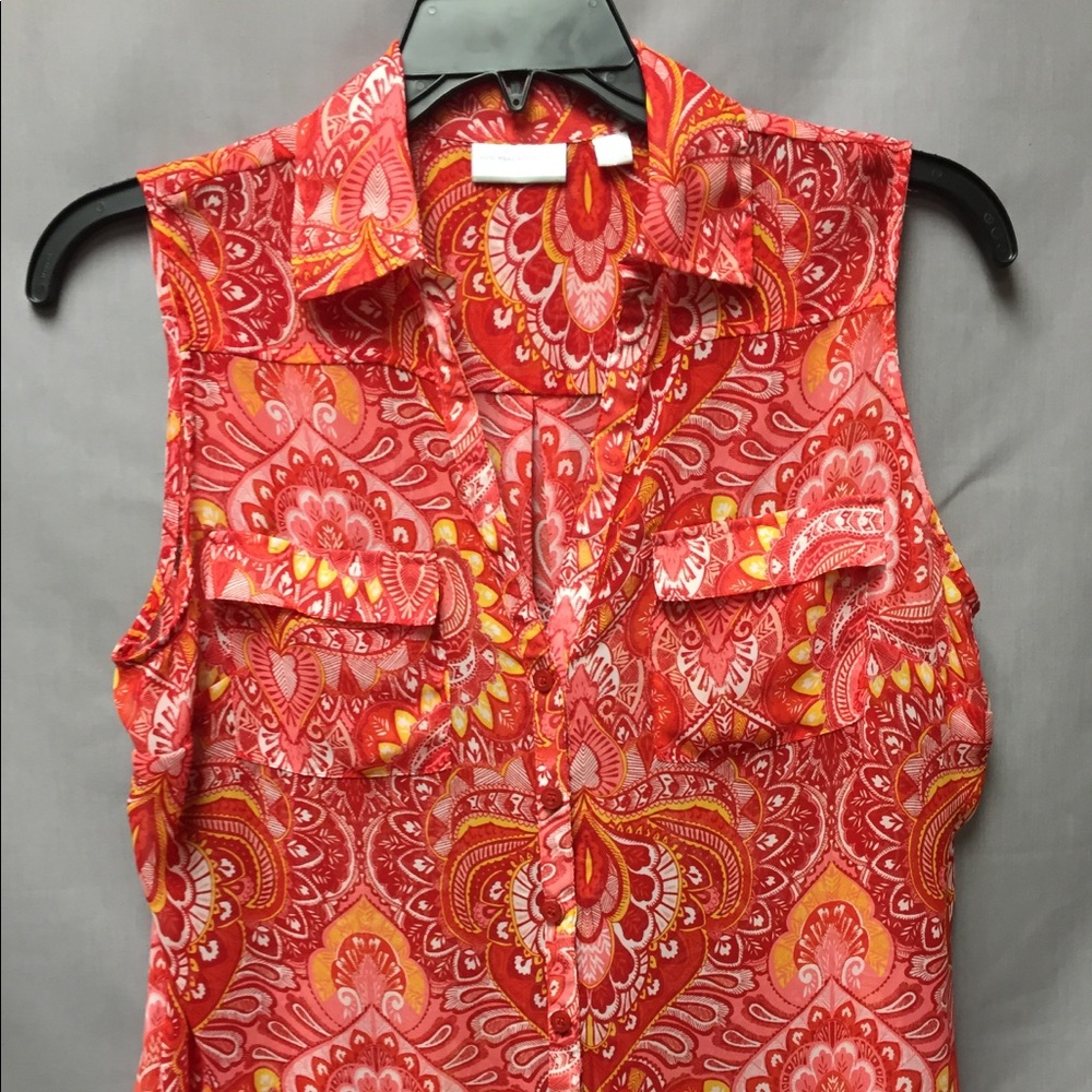 New York & Co. sleeveless Shirt
